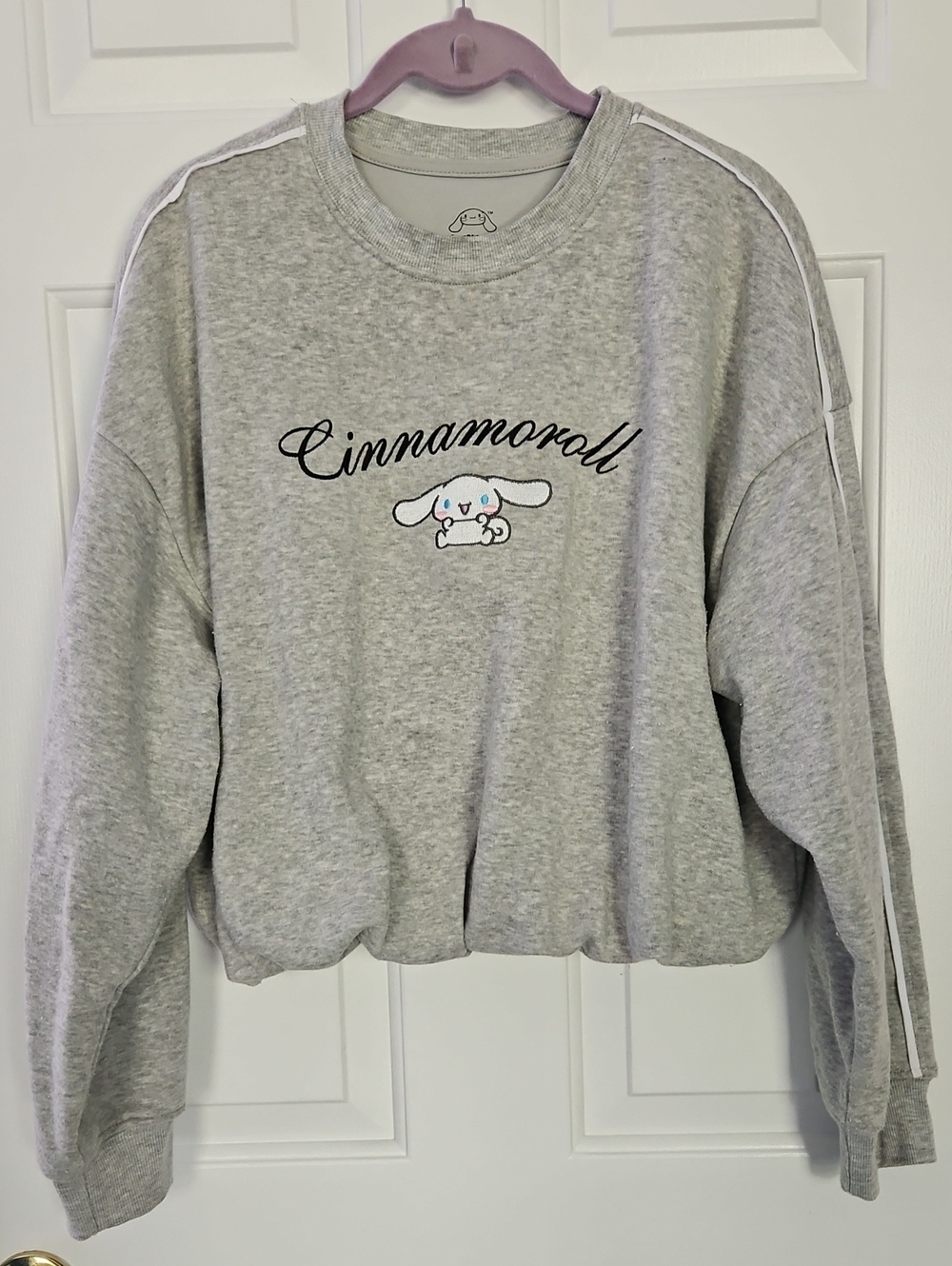 Sanrio Cinnamoroll Cropped Sweatshirt - Gray